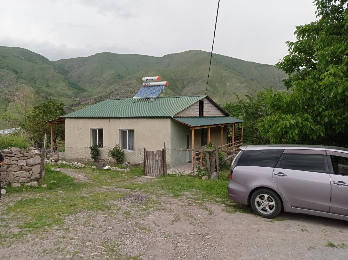 Mesxta Hotel Nakalakevi Buitenkant foto