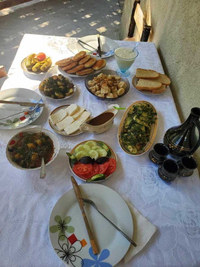 Mesxta Hotel Nakalakevi Buitenkant foto
